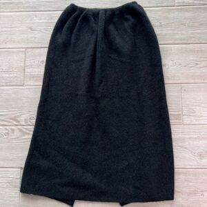 Wool Angora Blend Black Midi Skirt With Slit in the back Size‎ Large